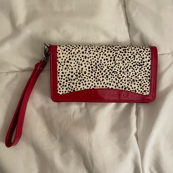 Animal print Women's Wristlet - Picture 1 of 3